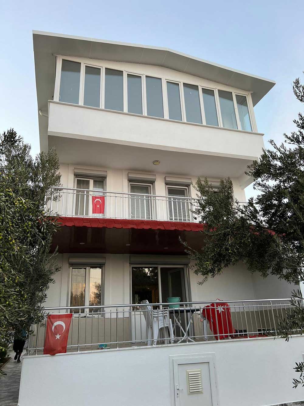 Villa Isı Yalıtım Firması, Villa Su Yalıtım, Villa Mantolama, Villa Çatı Aktarma, Villa Epoksi Zemin, Villa Drenaj, Villa Dış Cephe Kaplama, Villa Taş Duvar, Villa Tadilat 