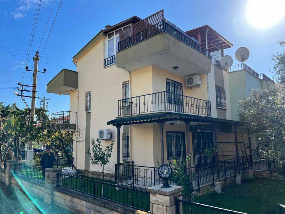 Villa Isı Yalıtım Firması, Villa Su Yalıtım, Villa Mantolama, Villa Çatı Aktarma, Villa Epoksi Zemin, Villa Drenaj, Villa Dış Cephe Kaplama, Villa Taş Duvar, Villa Tadilat 