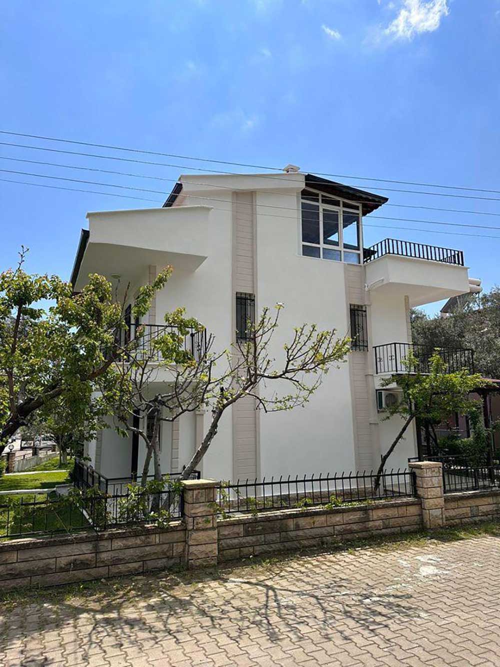 Villa Isı Yalıtım Firması, Villa Su Yalıtım, Villa Mantolama, Villa Çatı Aktarma, Villa Epoksi Zemin, Villa Drenaj, Villa Dış Cephe Kaplama, Villa Taş Duvar, Villa Tadilat 